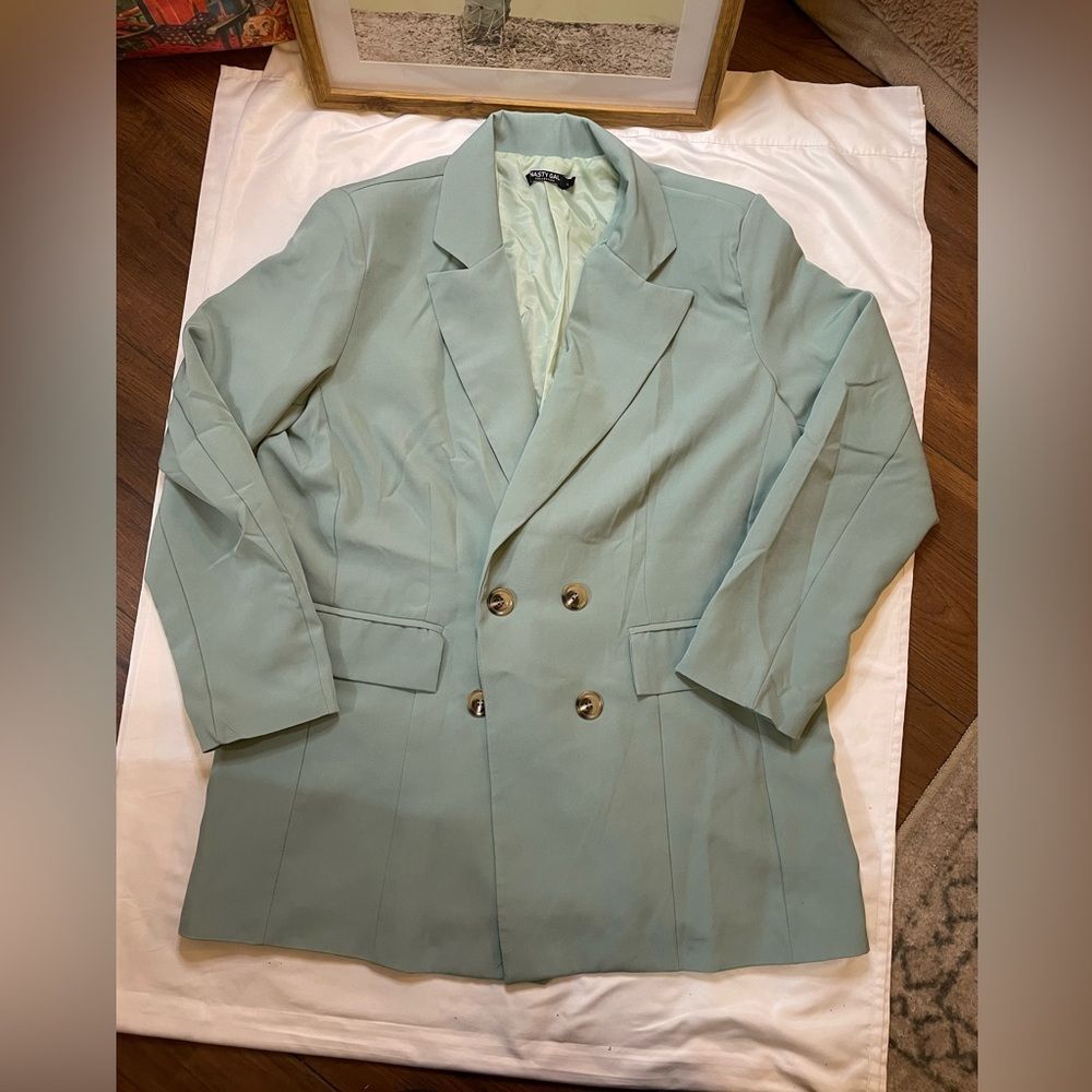 Nasty Gal size large mint green blazer